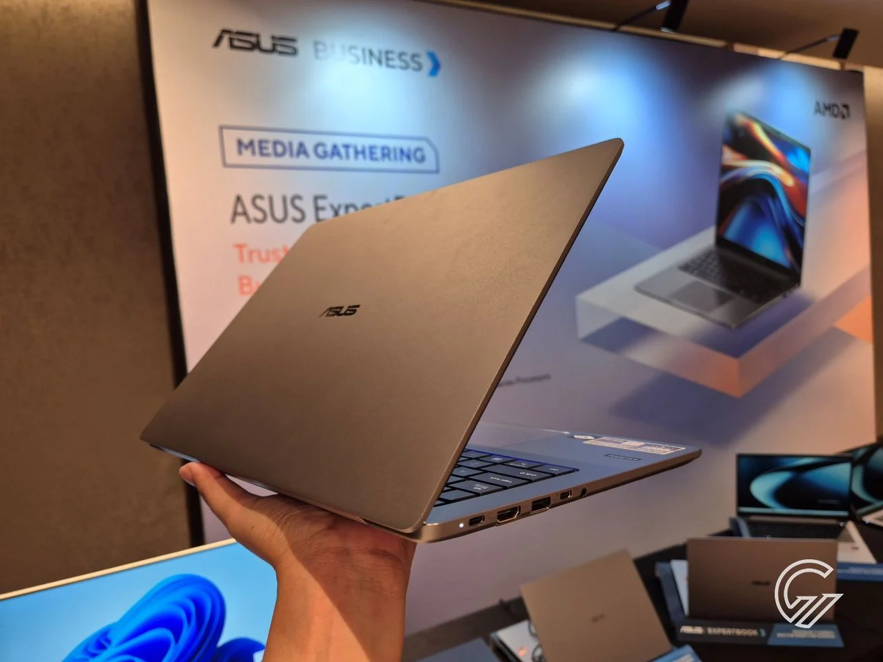 ASUS ExpertBook P5 G2: Laptop Bisnis OLED untuk Profesional Mobile
