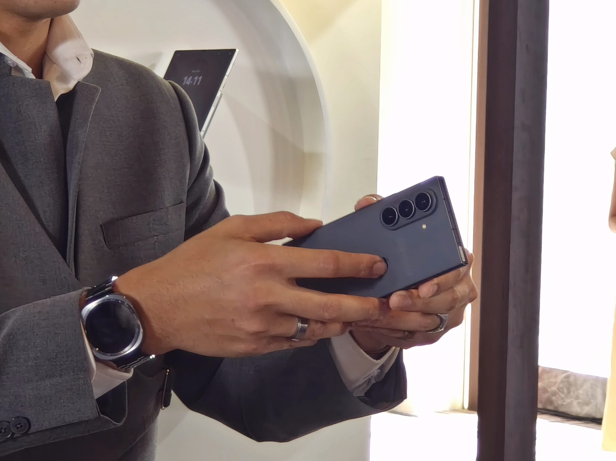 Promo Galaxy Z Fold8 Rp8 dari Telkomsel: Worth It?