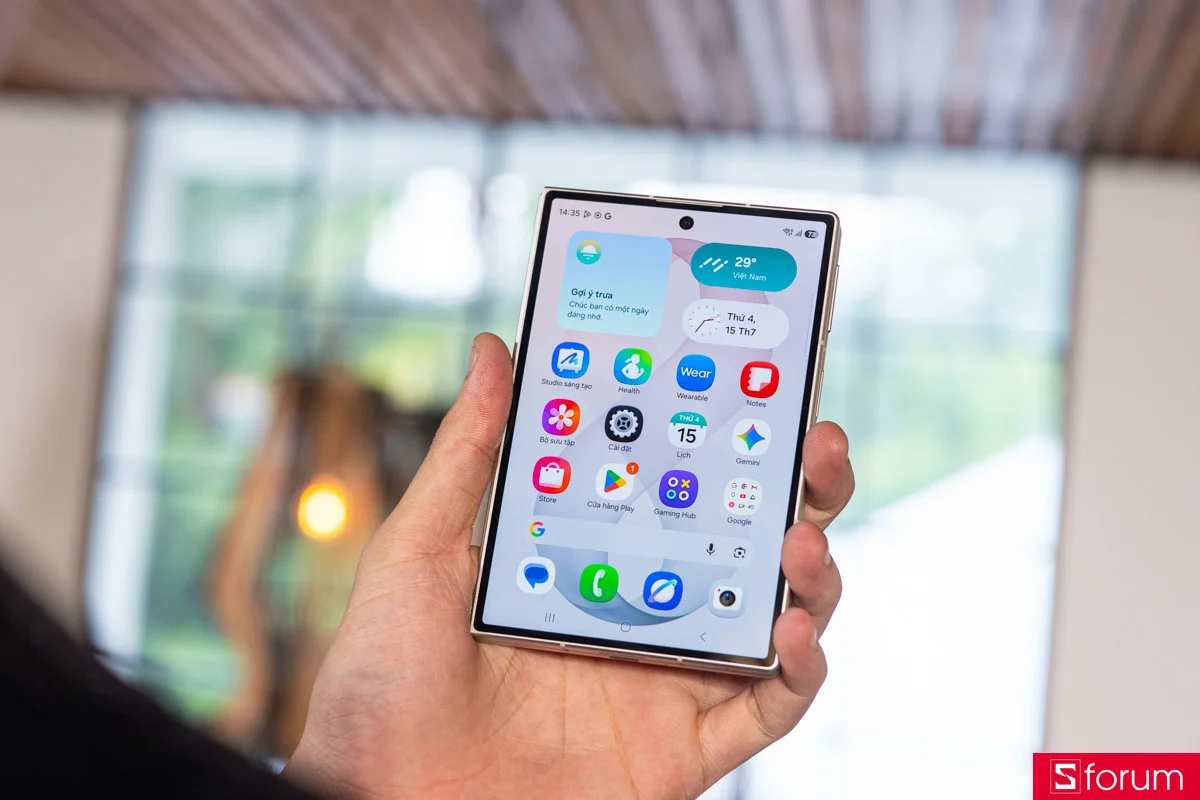 Galaxy Z Fold8 vs Z Fold8 Ultra: Kamera 50MP atau 200MP untuk Fotografer Profesional?