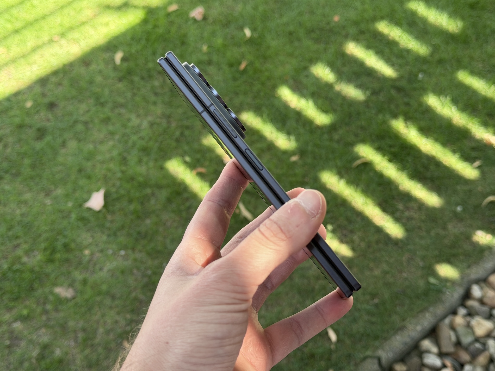 Galaxy Z Fold8 Ultra vs Z Fold7: Perbedaan yang Paling Berarti