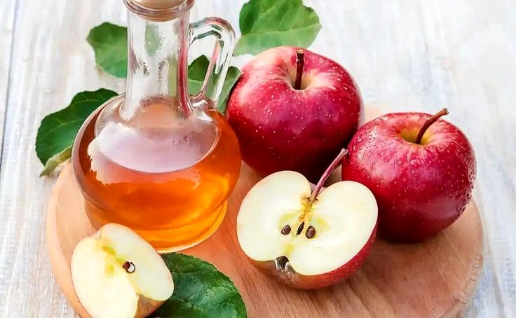 Cuka Apel, Kentang, dan Susu Kambing: Bahan Alami Mana Paling Efektif untuk Kulit Glowing?