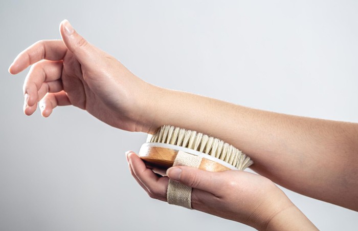 Cara Menggunakan Body Scrub yang Benar untuk Hasil Maksimal tanpa Iritasi
