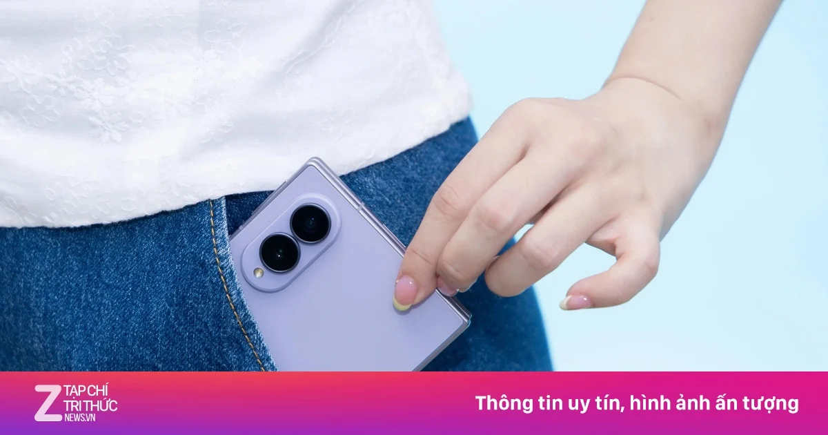 Samsung Galaxy Z Fold 8 vs iPhone Lipat: Desain Lebar dan Strategi Persaingan