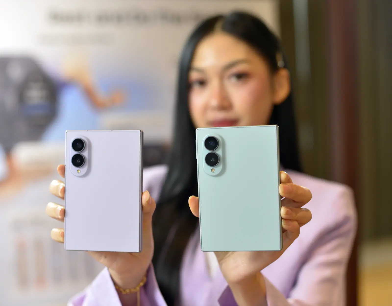 Samsung Galaxy Z Fold8: Tipis, Nyaman Dibaca, Perlu Adaptasi Genggaman