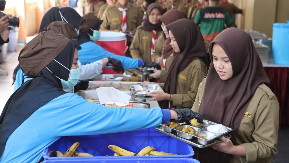 Pantau Menu Makan Anak Secara Real-Time Lewat Portal Digital BGN