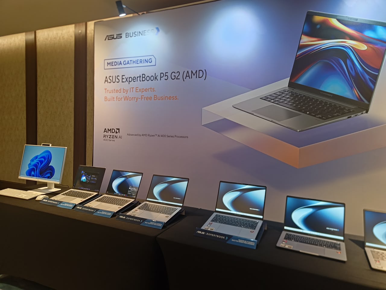 ASUS ExpertBook P5 dan Ryzen AI: Taruhan Besar di Pasar Laptop Bisnis