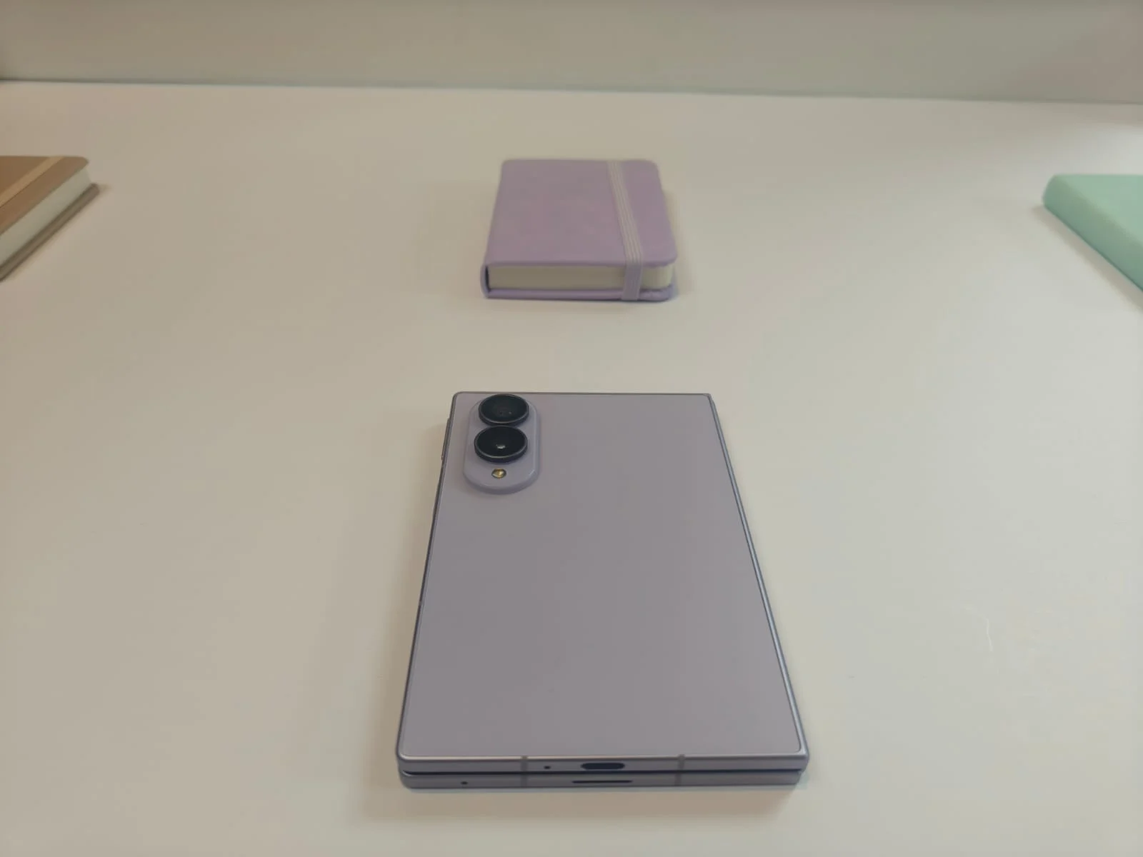 Samsung Galaxy Z Fold 7 vs Z Fold 8: Mana Lebih Layak Dibeli?
