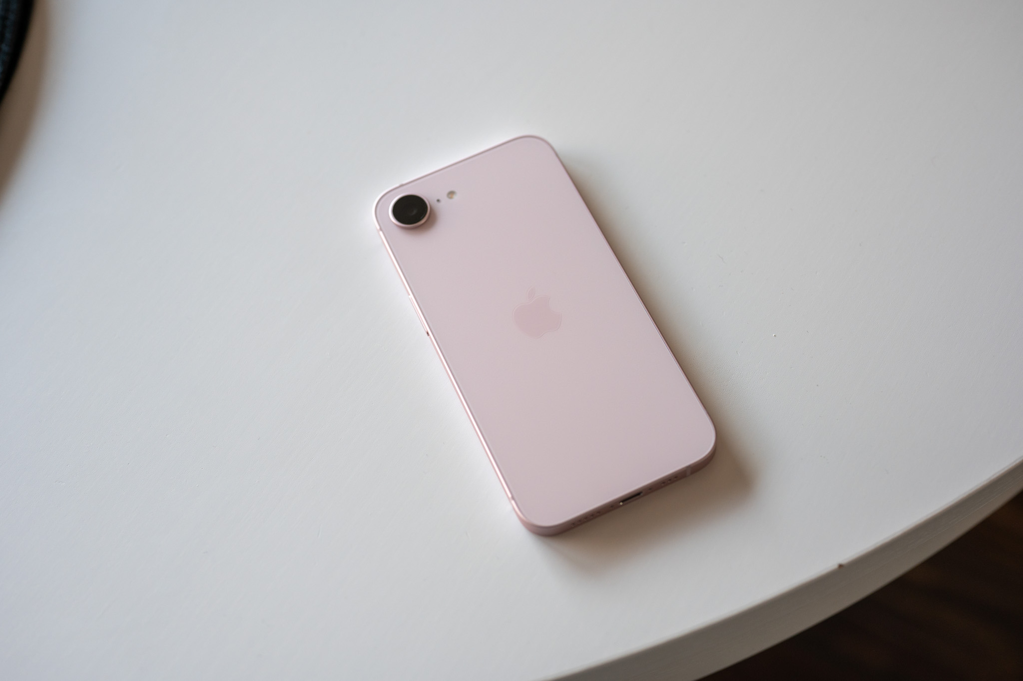 Apple Luncurkan Program Cicilan iPhone 12–36 Bulan: Terjangkau, Tapi Mengikat