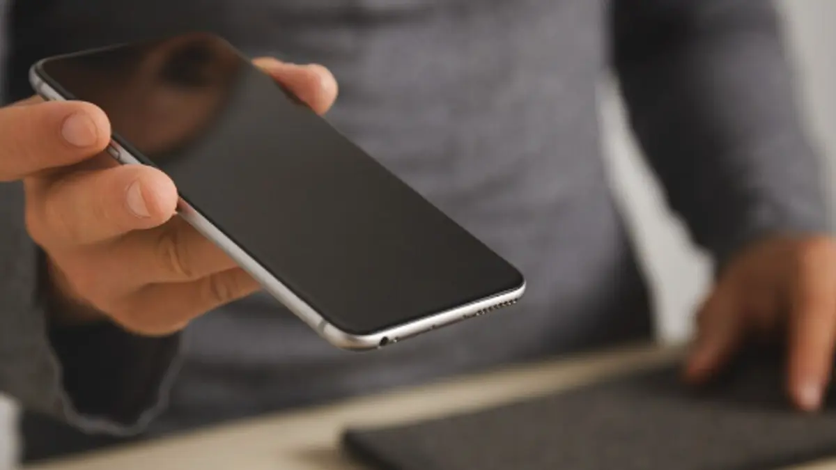 Panduan Lengkap Beralih dari iPhone ke Android 17