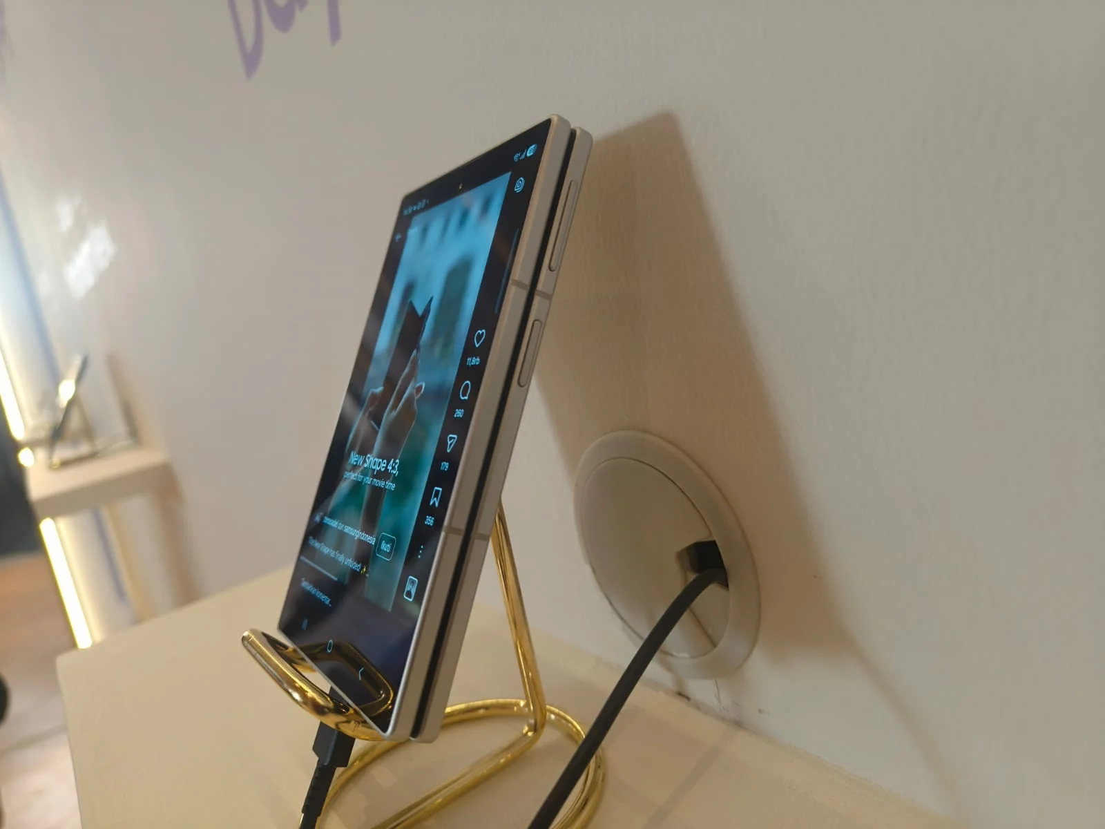 Samsung Galaxy Z Fold 7 vs Z Fold 8: Mana Lebih Layak Dibeli?