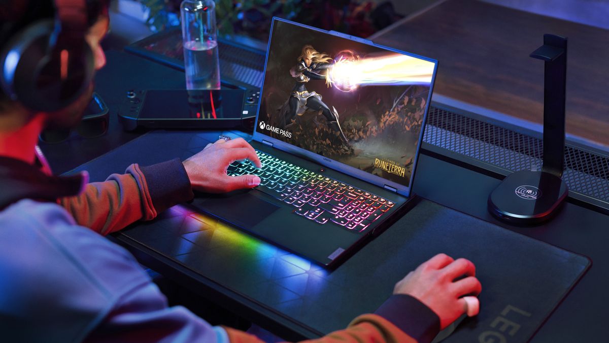 Lenovo Legion Pro 7i Gen 10: Gaming Intel Core Ultra dan RTX Diulas