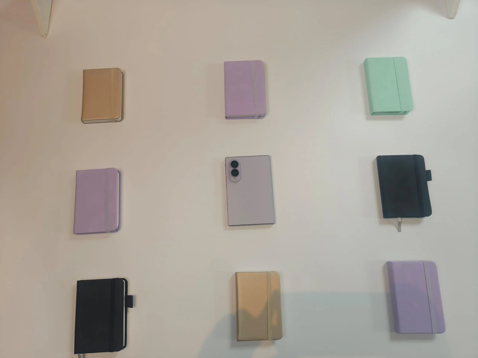 Samsung Galaxy Z Fold 7 vs Z Fold 8: Mana Lebih Layak Dibeli?