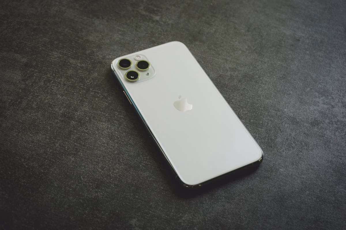 Mengapa Harga iPhone Bekas Tetap Tinggi Dibanding Android?