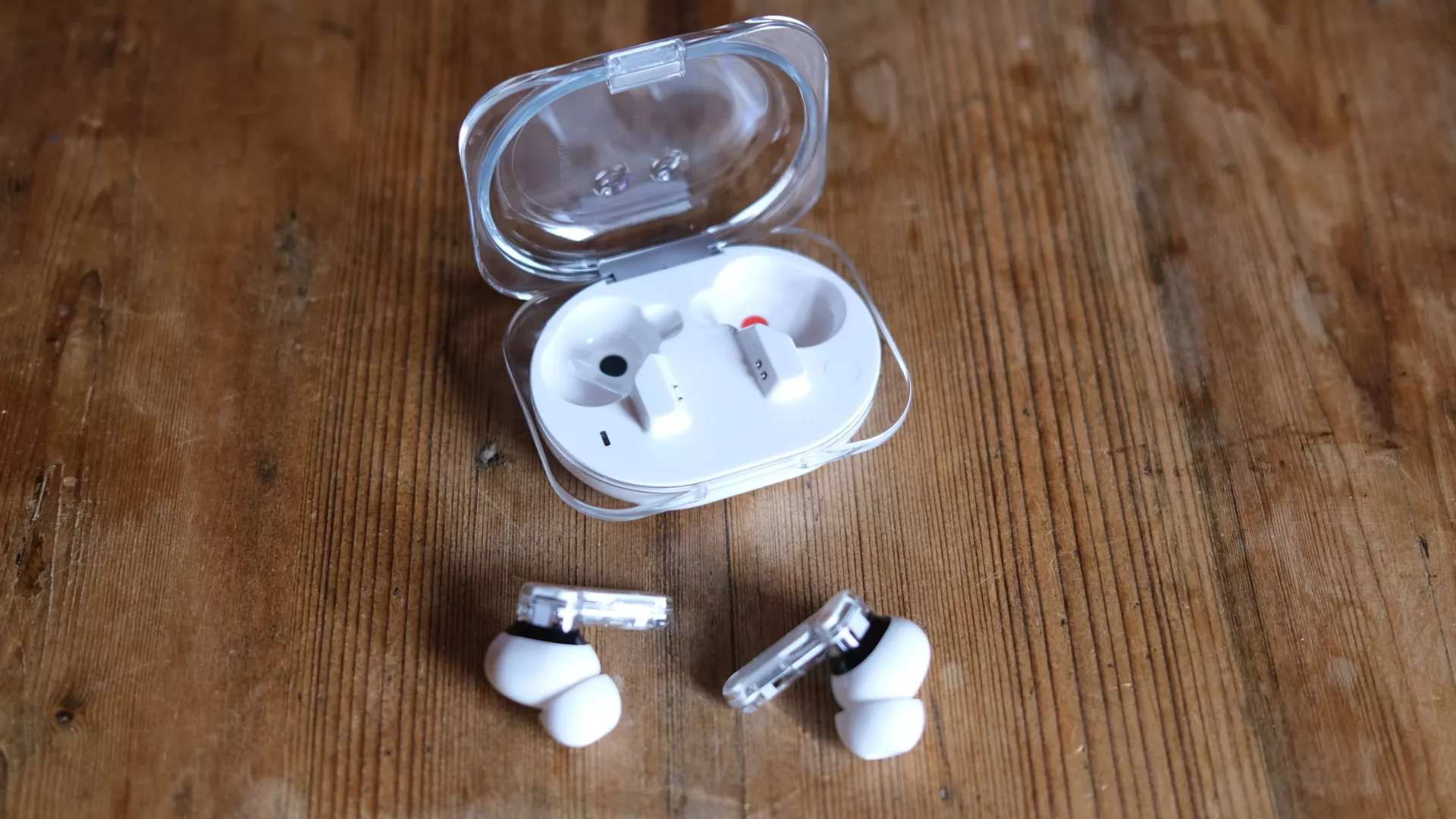 Nothing Ear (3a): Earbuds Peredam Bising untuk Commuter Produktif