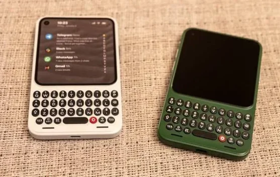 Ponsel Android dengan Keyboard Fisik: Rekomendasi Terbaik yang Masih Dijual