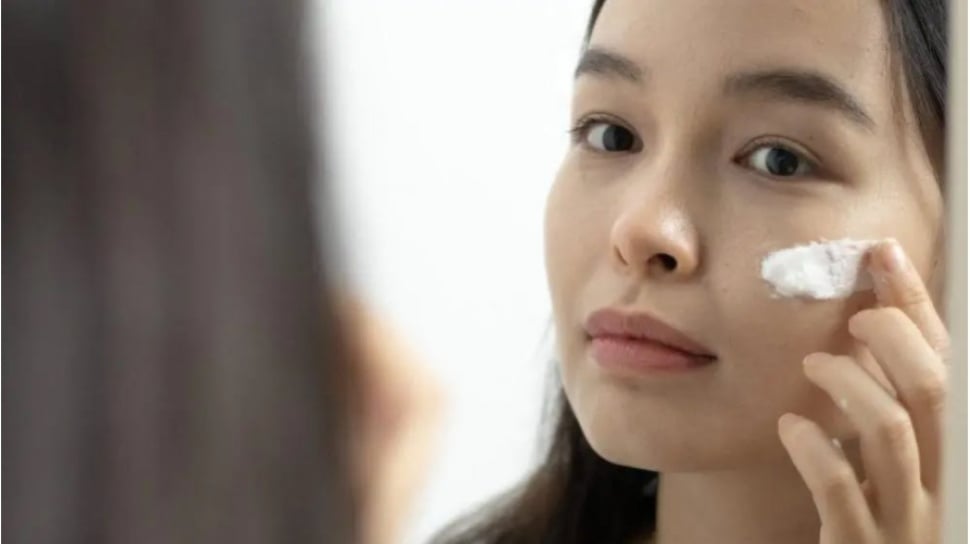 7 Moisturizer Ceramide Terbaik untuk Memperkuat Skin Barrier Pagi dan Malam