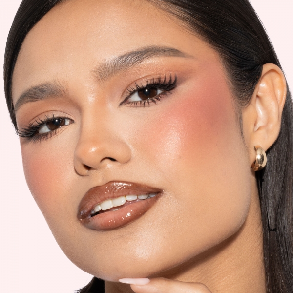 Strawberry Latte Collection Huda Beauty: Y2K Manis dengan Mauve dan Milky Nude