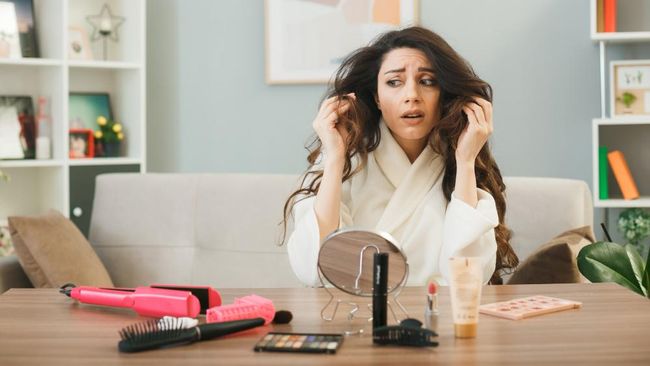 5 Shampo Terbaik untuk Rambut Berminyak dan Lepek di Cuaca Panas