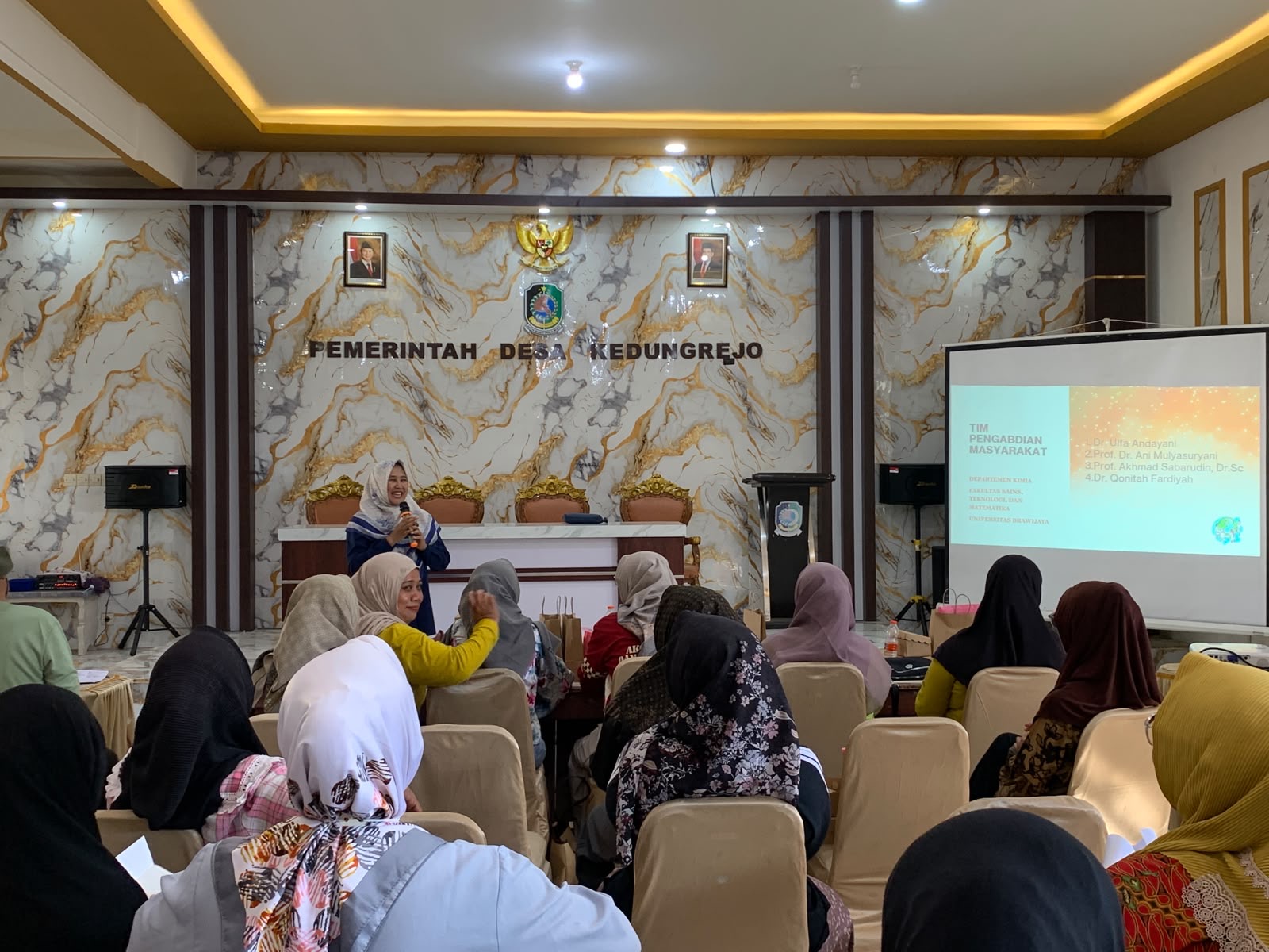 Dari Minyak Jelantah ke Belimbing: Sabun Alami yang Mengubah Warga
