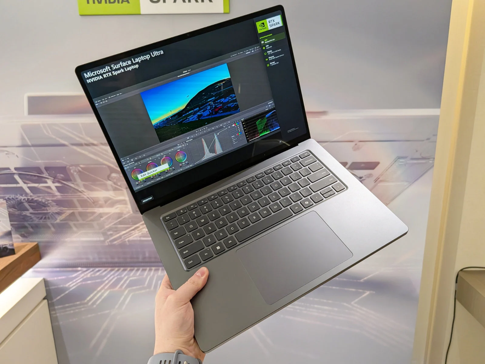 Surface Laptop Ultra RTX Spark: Spek Fantastis, Performa Masih Tersendat
