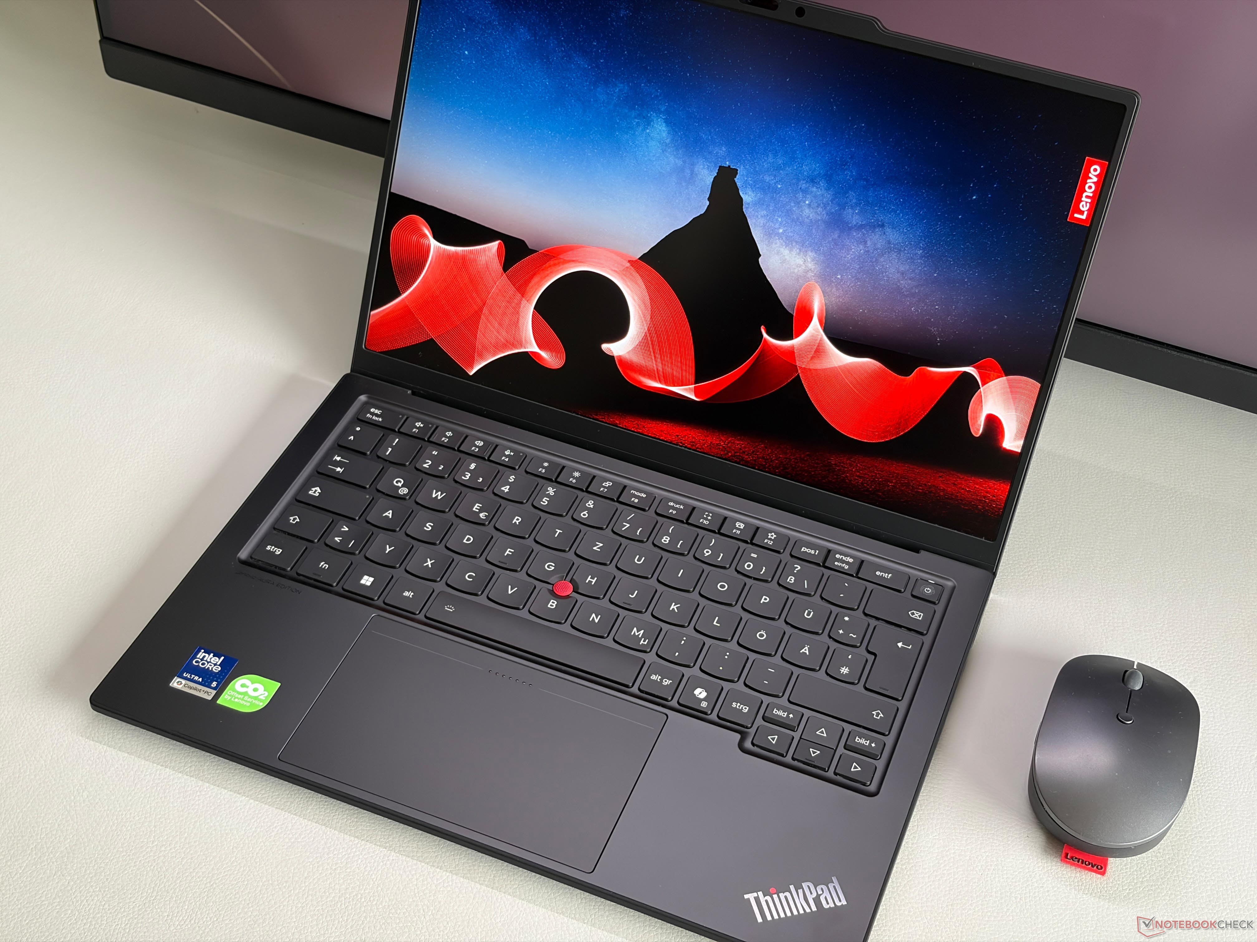 OLED vs IPS pada ThinkPad X1 Carbon Gen 14: Mana untuk Profesional Mobile?