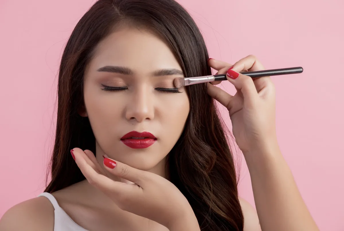 Persiapan Kulit Sempurna: Rahasia Makeup Tahan Lama dan Natural