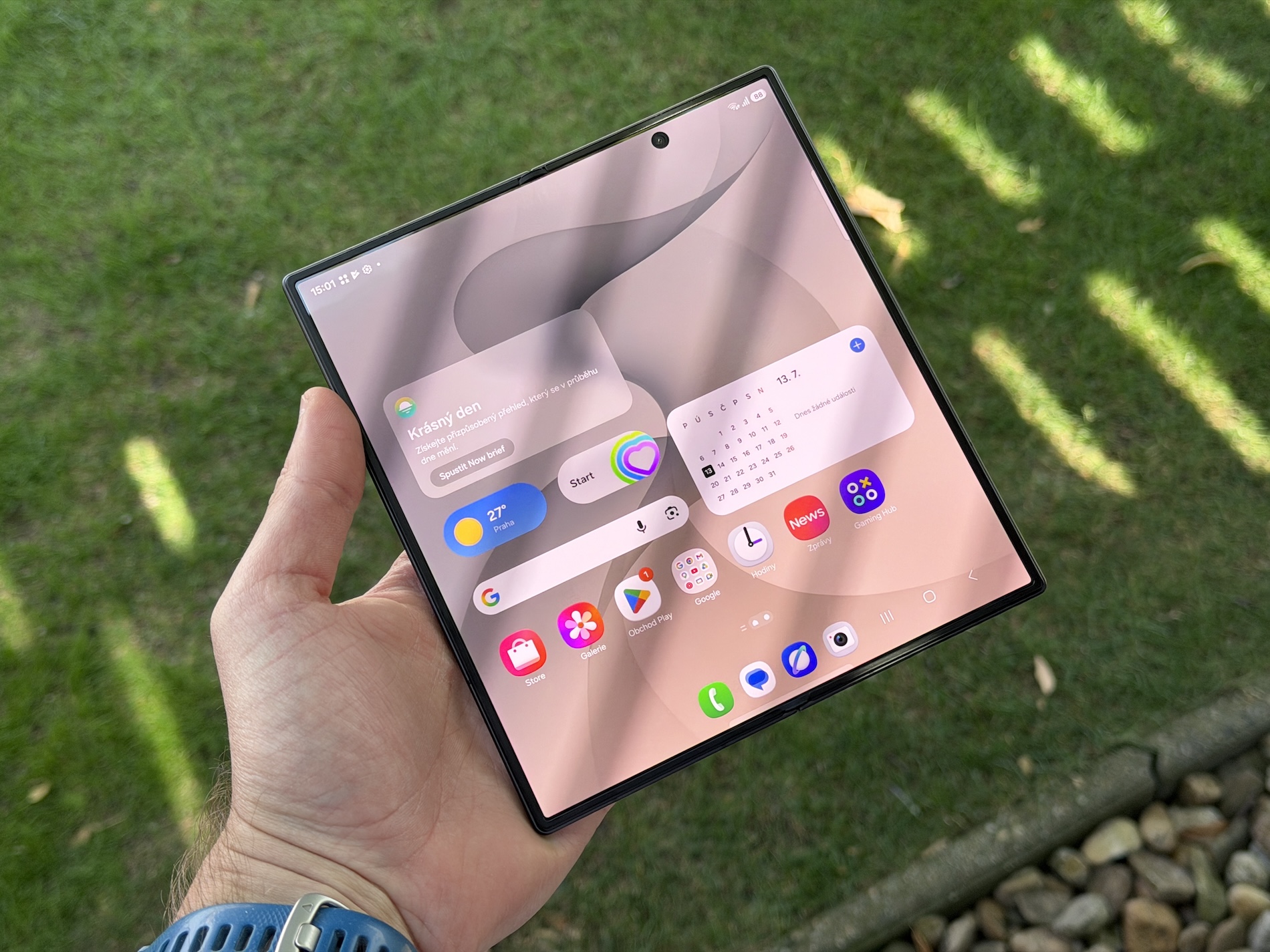 Galaxy Z Fold dan Z Flip Jadi Webcam USB untuk Komputer