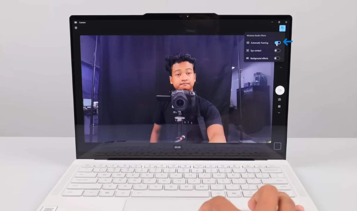 Maksimalkan Video Call dan Screen Recording di Laptop