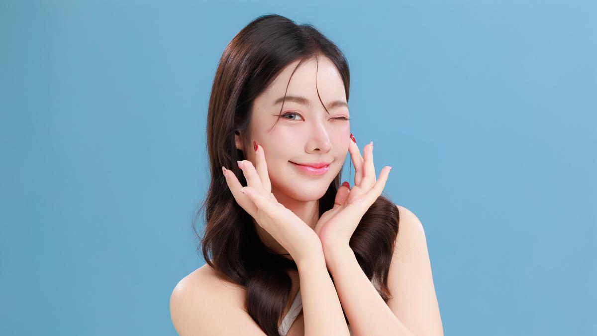 Strategi Hidrasi Wajah agar Kulit Kusam Setelah Aktivitas Kembali Glowing