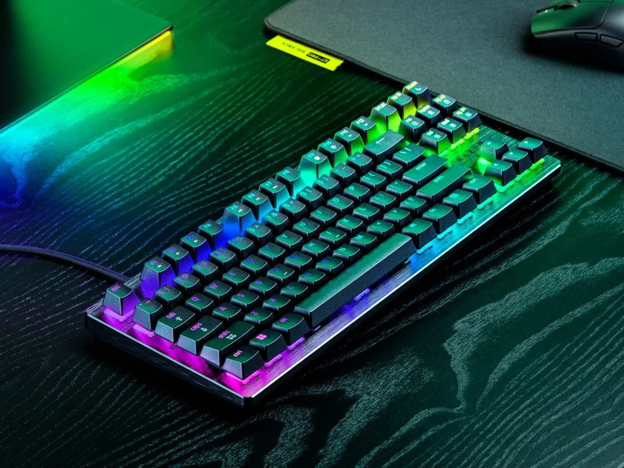 Keyboard Hall Effect Flagship: Razer Huntsman V3 HE vs ASUS ROG Falchion Ace HFX