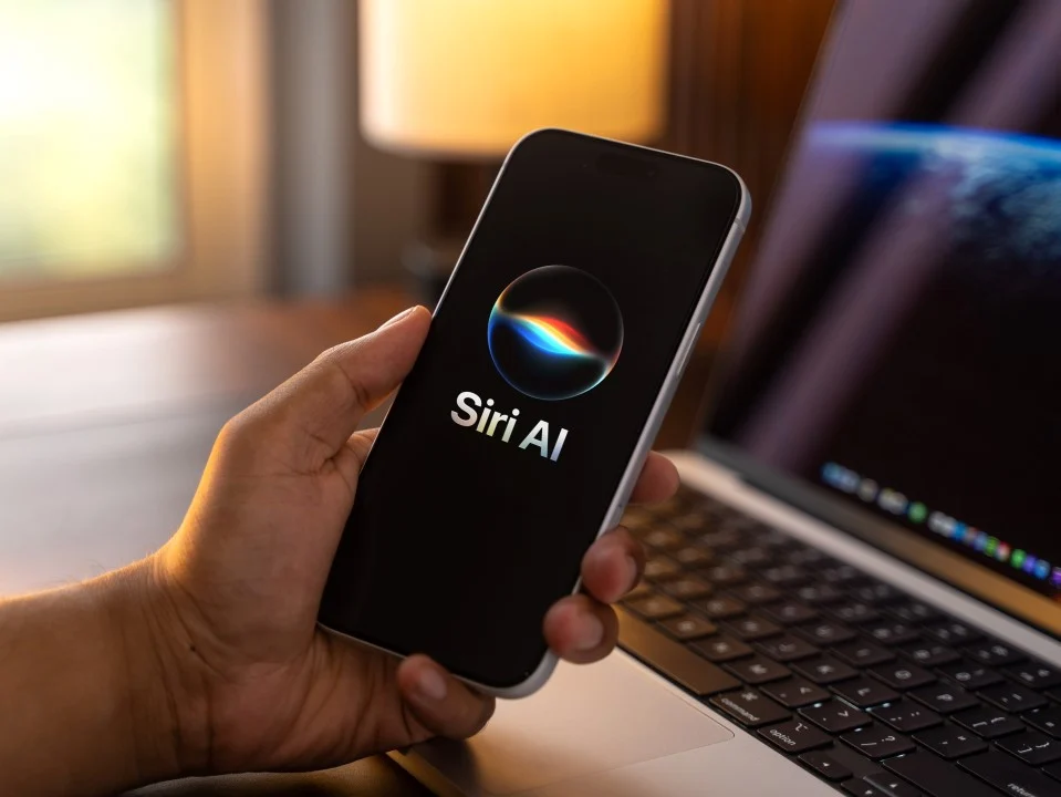 Siri AI iOS 27: Dari Asisten Virtual Biasa ke Chatbot Pribadi Super Kontekstual