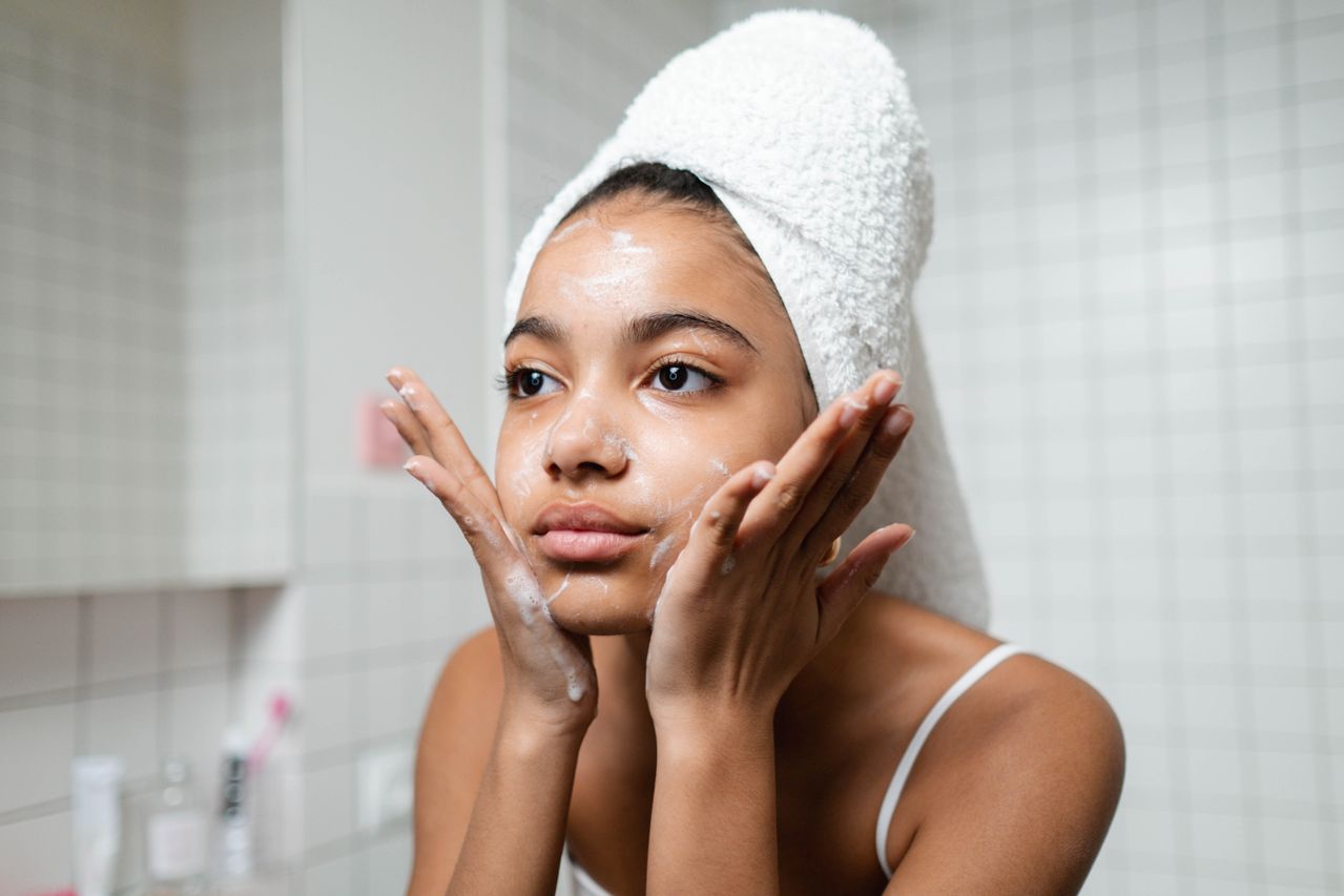 Memilih Face Wash Tepat Sesuai Jenis dan Usia Kulit