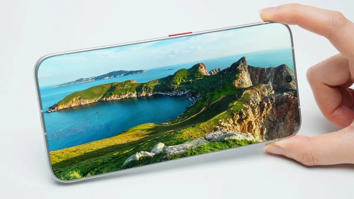 Tecno Pamer Smartphone Konsep Bezel 0mm, Tantang Masa Depan Desain Layar Penuh