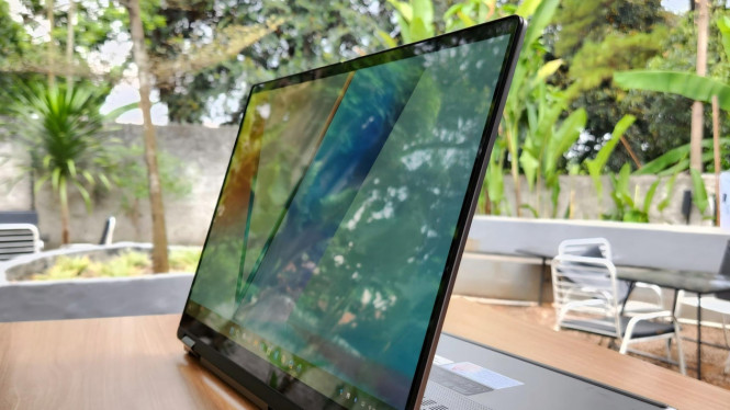 Vivobook 14 Flip: Laptop 2-in-1 dengan Engsel 360 Derajat