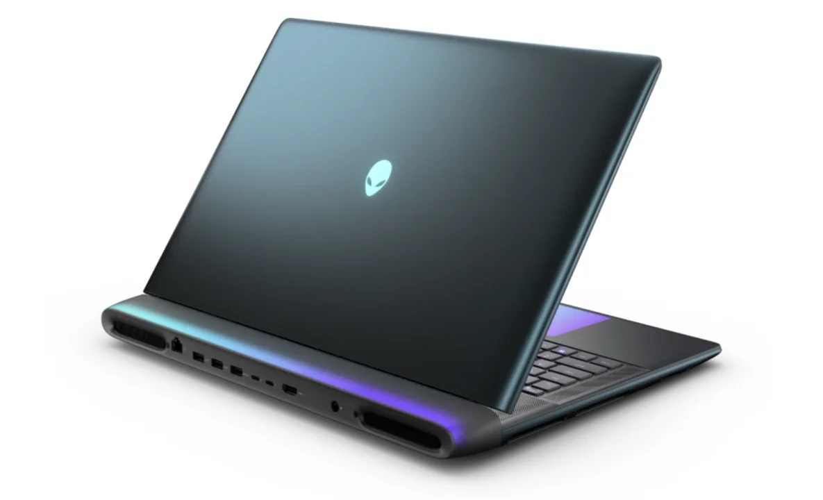 Trio Alienware Intel Core Ultra 9 dan RTX 5090: Mana Gaming Laptop Flagship yang Tepat?