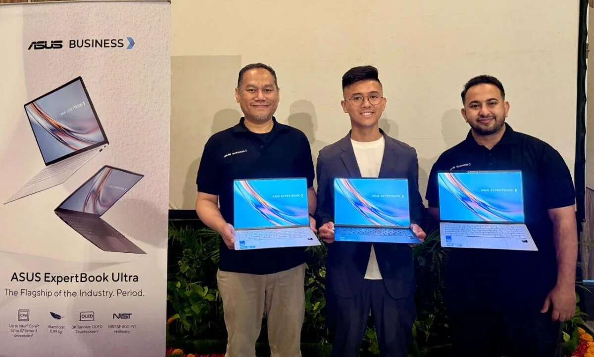 ExpertBook Ultra: Laptop Bisnis AI Ultra-Tipis untuk Era On-Device