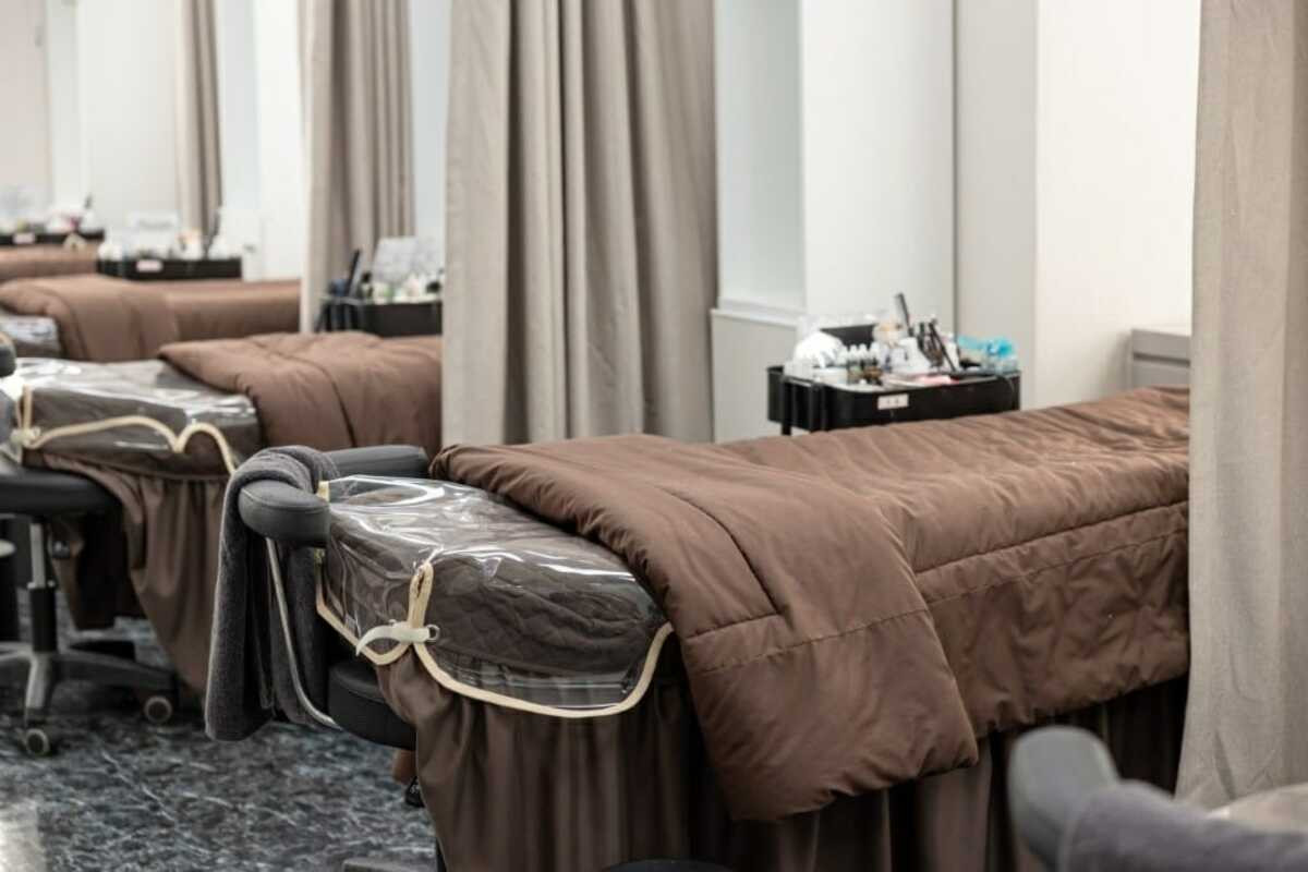 Hilowave dan Rejuran: Tren Skin Booster Korea di Klinik Lokal