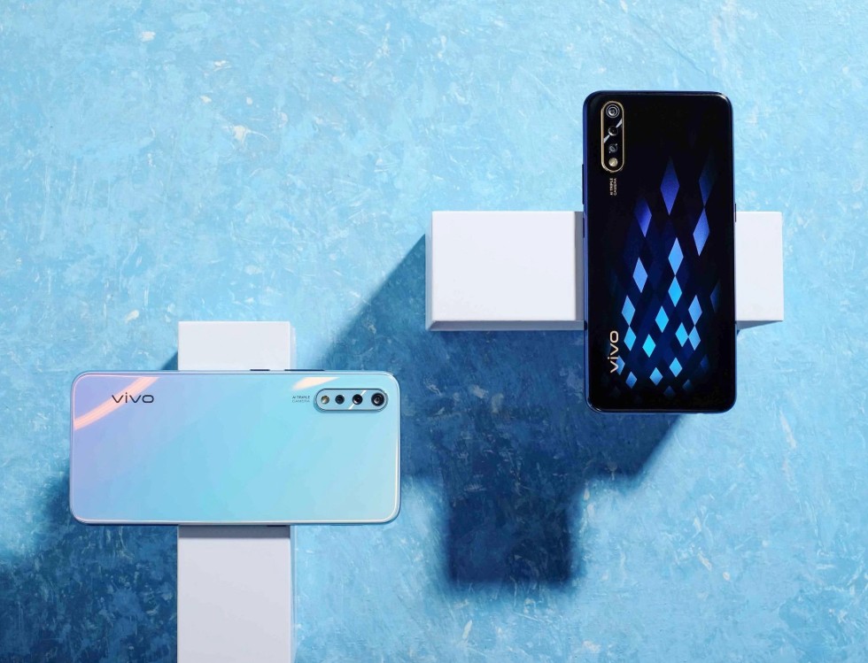 Vivo S2: Flagship Ringkas dengan Baterai 7.050 mAh dan Layar AMOLED 120Hz