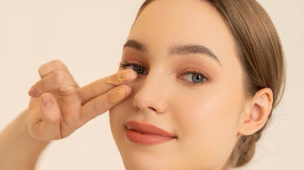 Tinted Sunscreen vs Skin Tint: Panduan Memilih Perlindungan dan Coverage Harian