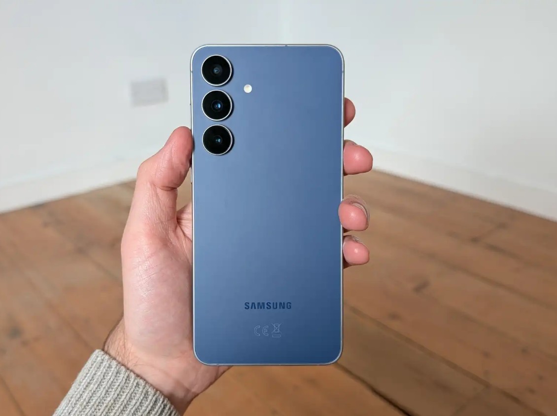 Samsung Galaxy S26 FE: Kamera 50MP Daur Ulang, Diselamatkan Exynos 2500?