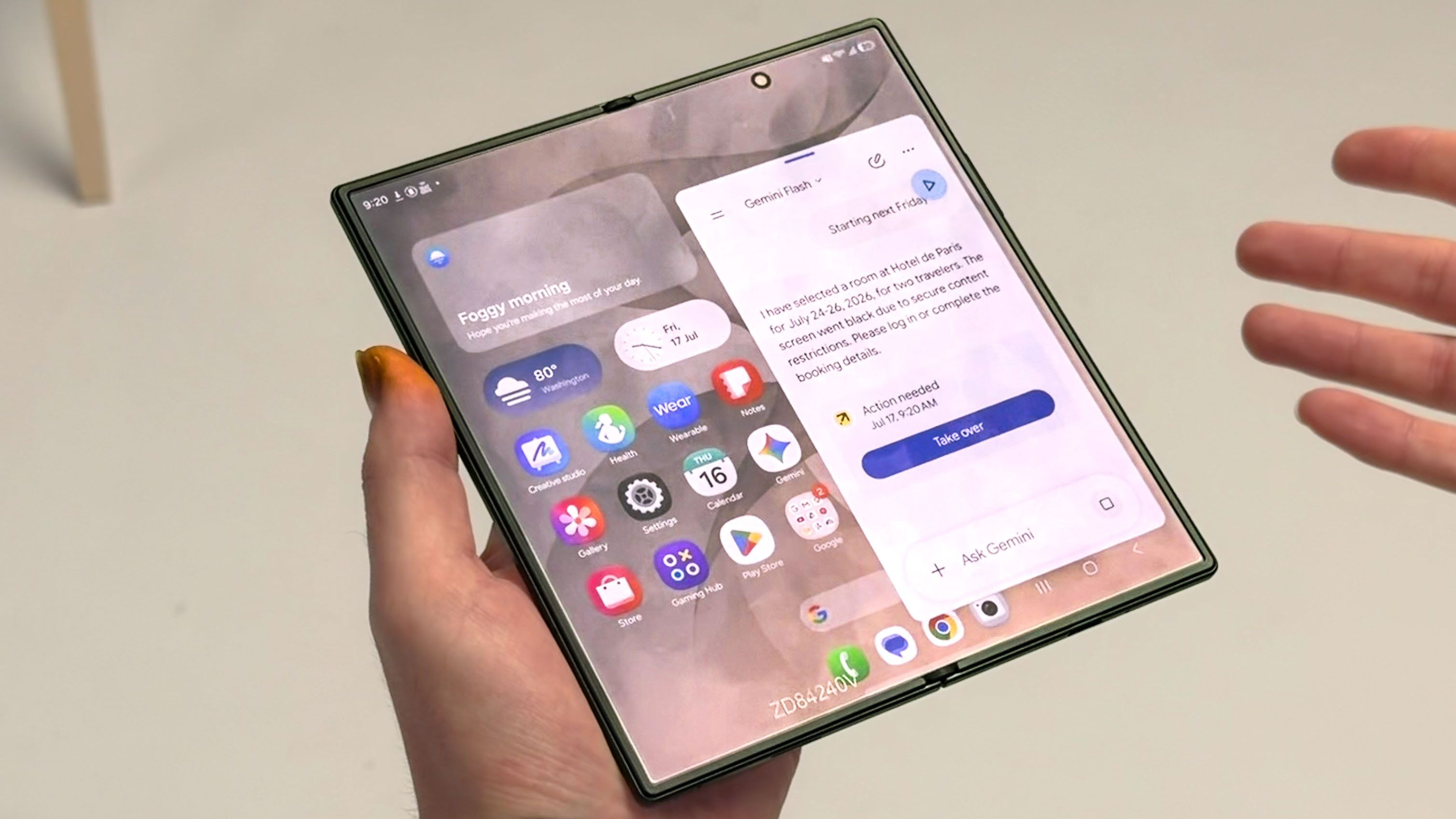 Galaxy AI Meledak: Adopsi Tinggi, Strategi Samsung Mengena