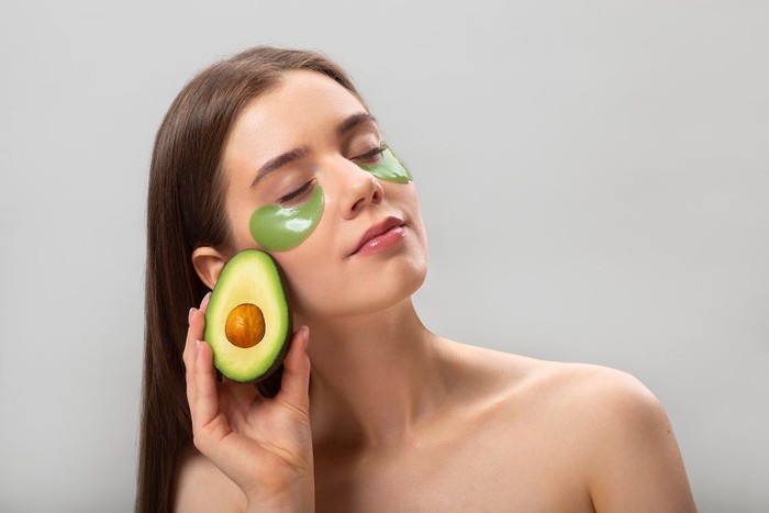 5 Bahan Alami Rumahan untuk Masker Wajah DIY