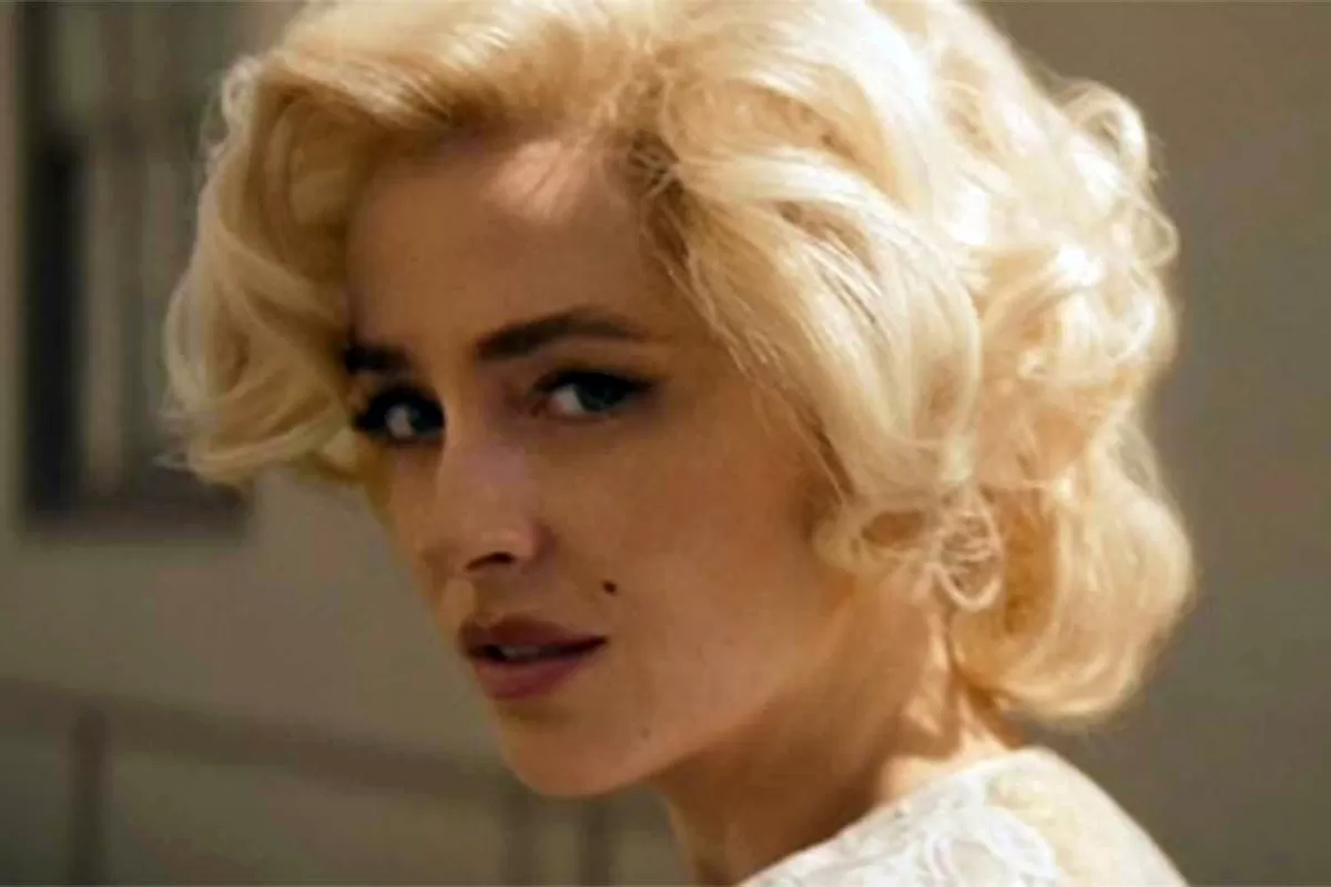 Rahasia Makeup Transformasi Marilyn Monroe ala Dakota Johnson