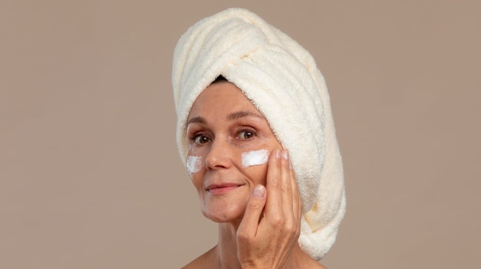 Panduan Memilih SPF yang Tepat Berdasarkan Usia 30–50+