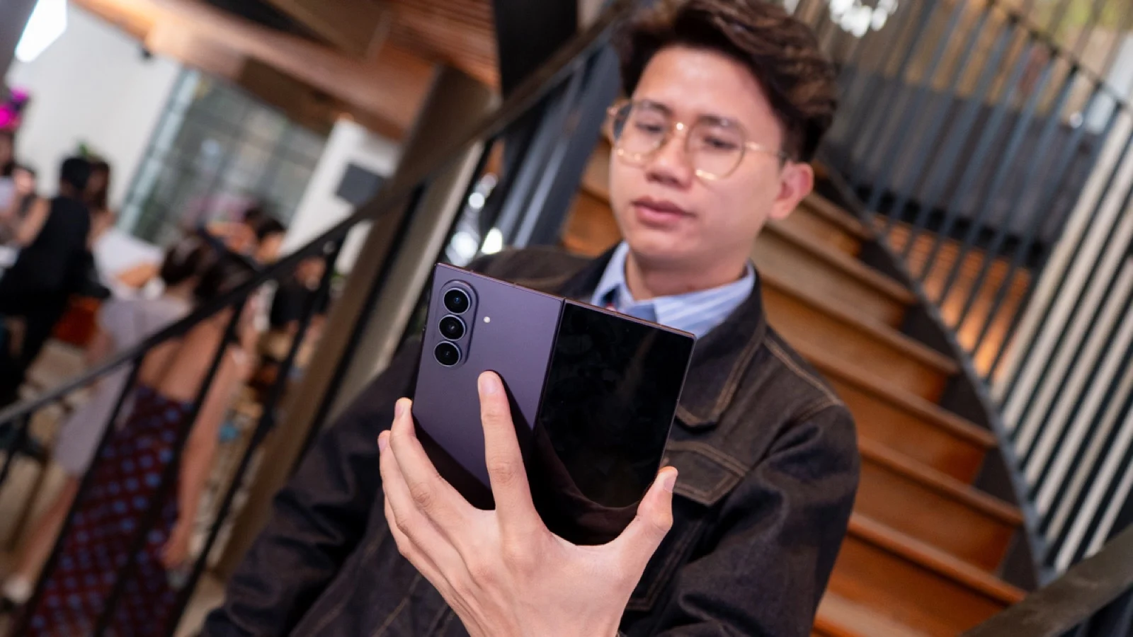 Galaxy Z Fold8 Ultra: Ponsel Lipat Tertipis Samsung, Layak Dibeli?