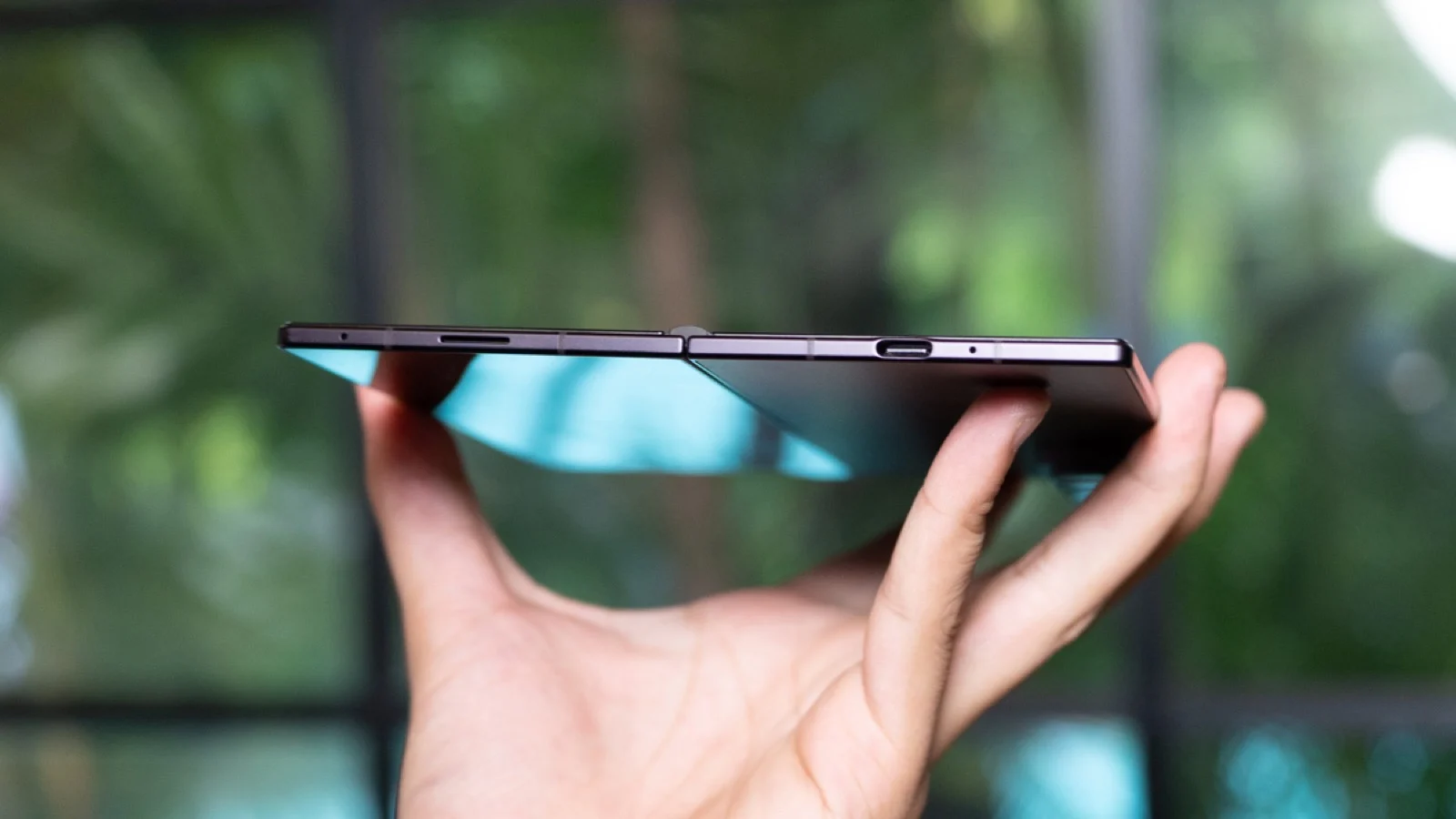 Galaxy Z Fold8 Ultra: Ponsel Lipat Tertipis Samsung, Layak Dibeli?