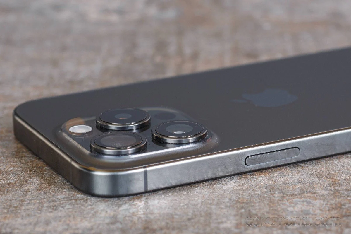 iPhone 15 Pro vs iPhone 17 Pro: Mana Upgrade yang Masuk Akal?