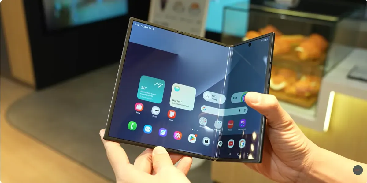 Samsung Galaxy Z TriFold 2: Ponsel Lipat Seukuran Tablet 10 Inci