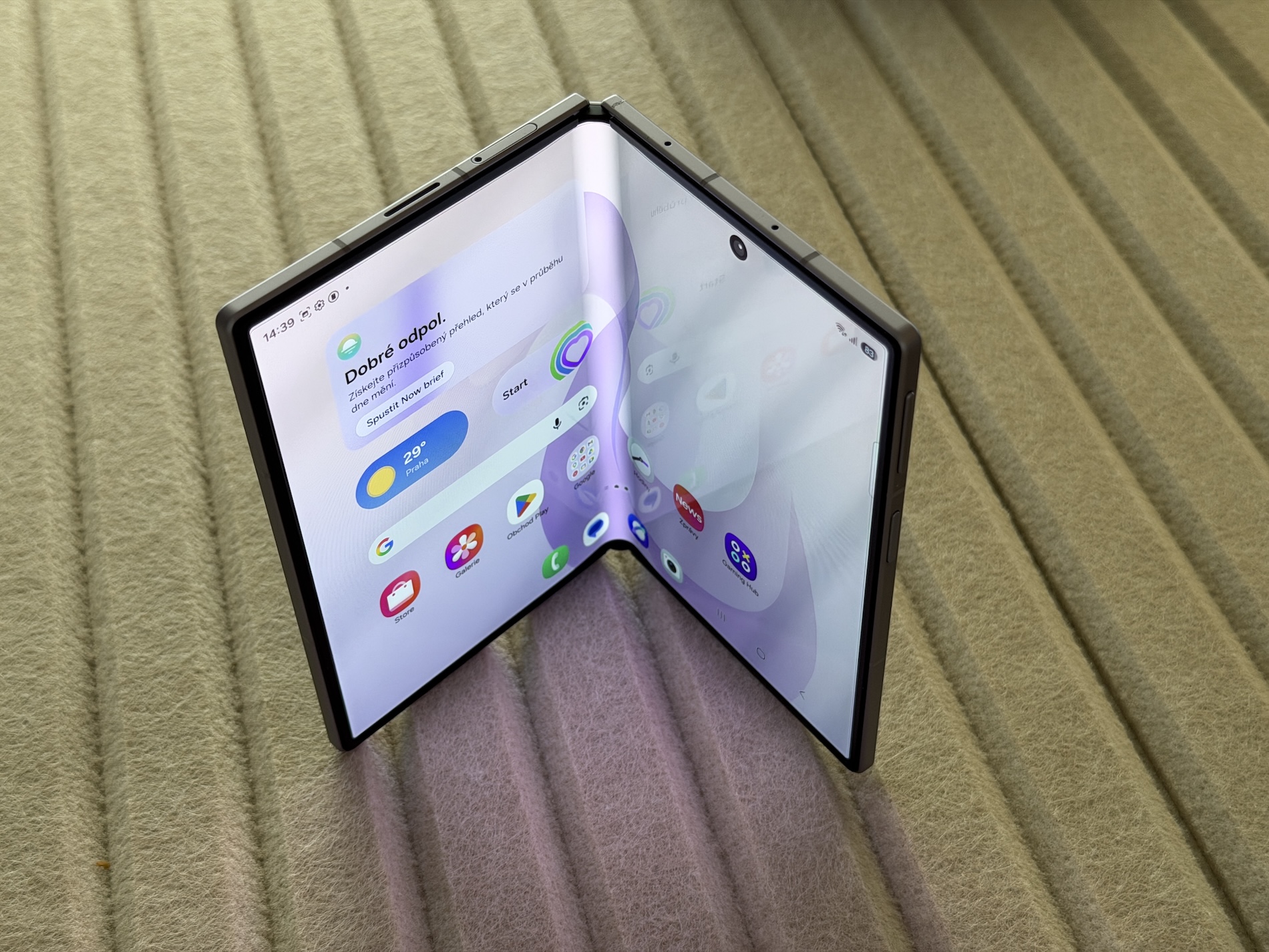 Galaxy Z Fold 8 Pecahkan Rekor Pre-Order: Sinyal Era Baru Ponsel Lipat