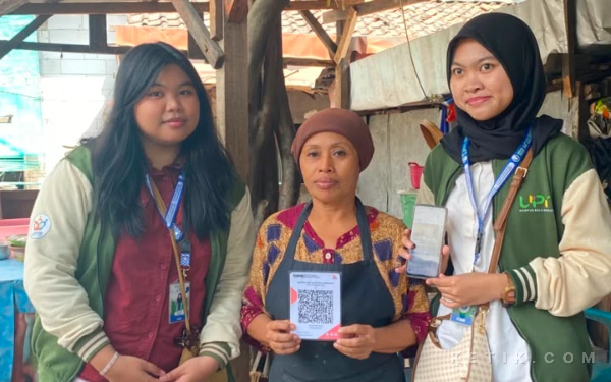 Dari Aplikasi Android hingga QRIS: Mahasiswa Menggerakkan Digitalisasi UMKM Lokal